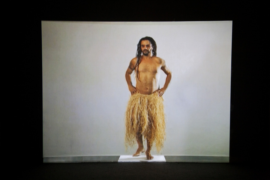 אי פרויקט מיצג מתמשך_Island Ongoing Performance Project_