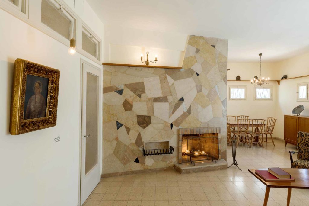 Sholem Asch's House interior